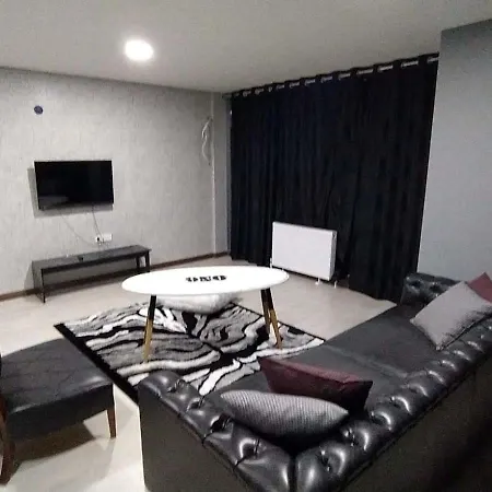 On6 Apartment *